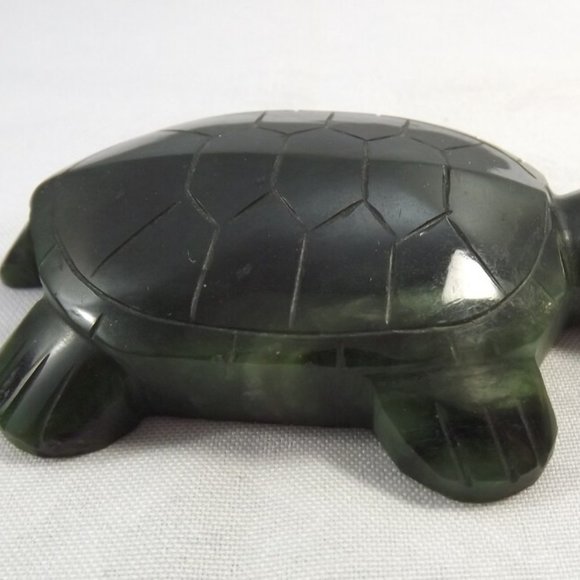 Dark Green Nephrite Jade Turtle - Picture 5 of 10